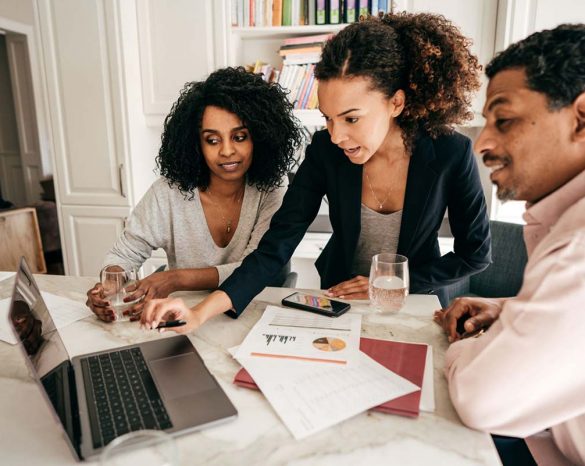 Woman explaining PPC pricing to clients